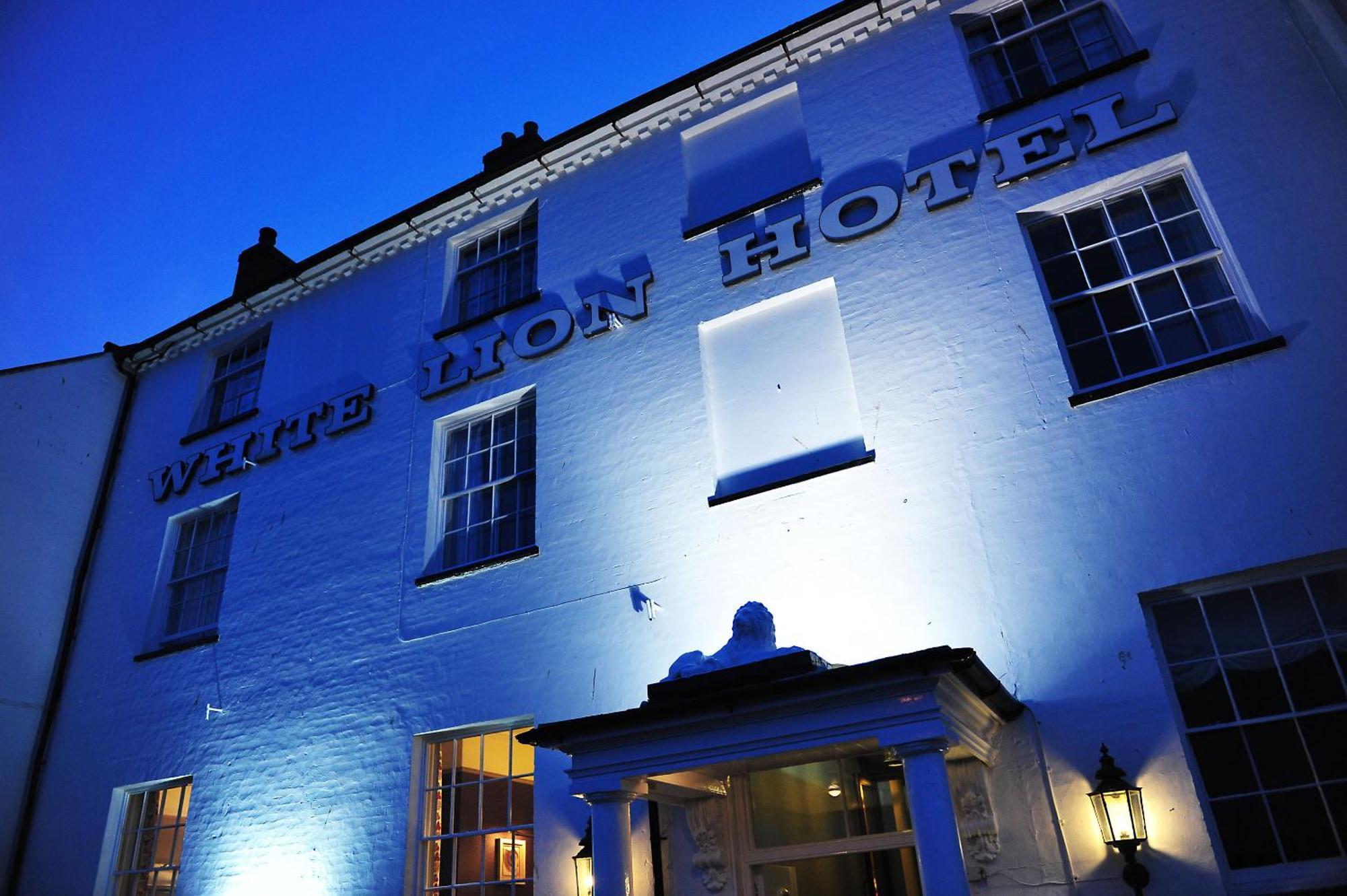 אלדברג The White Lion Hotel מראה חיצוני תמונה