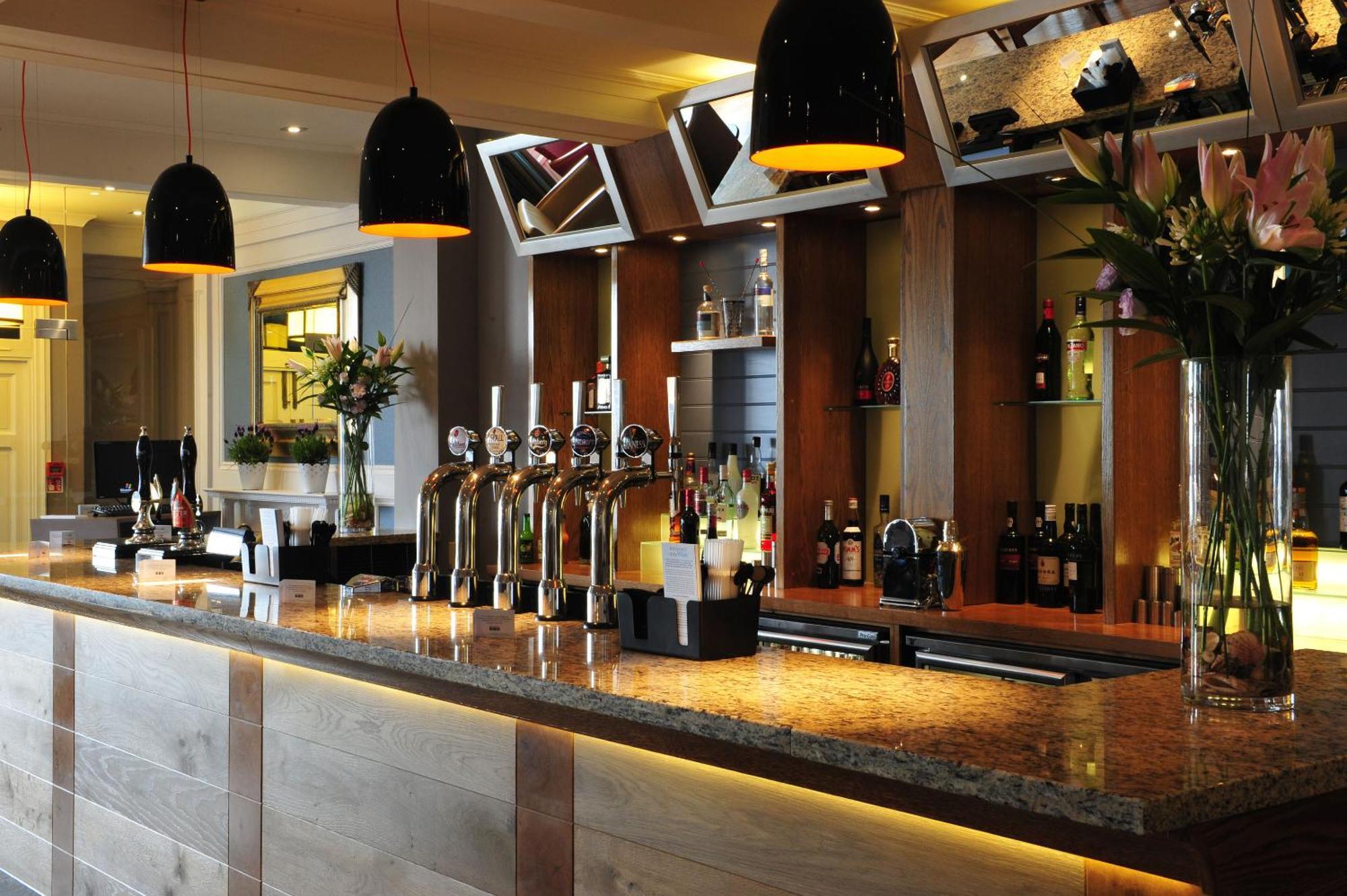 אלדברג The White Lion Hotel מראה חיצוני תמונה