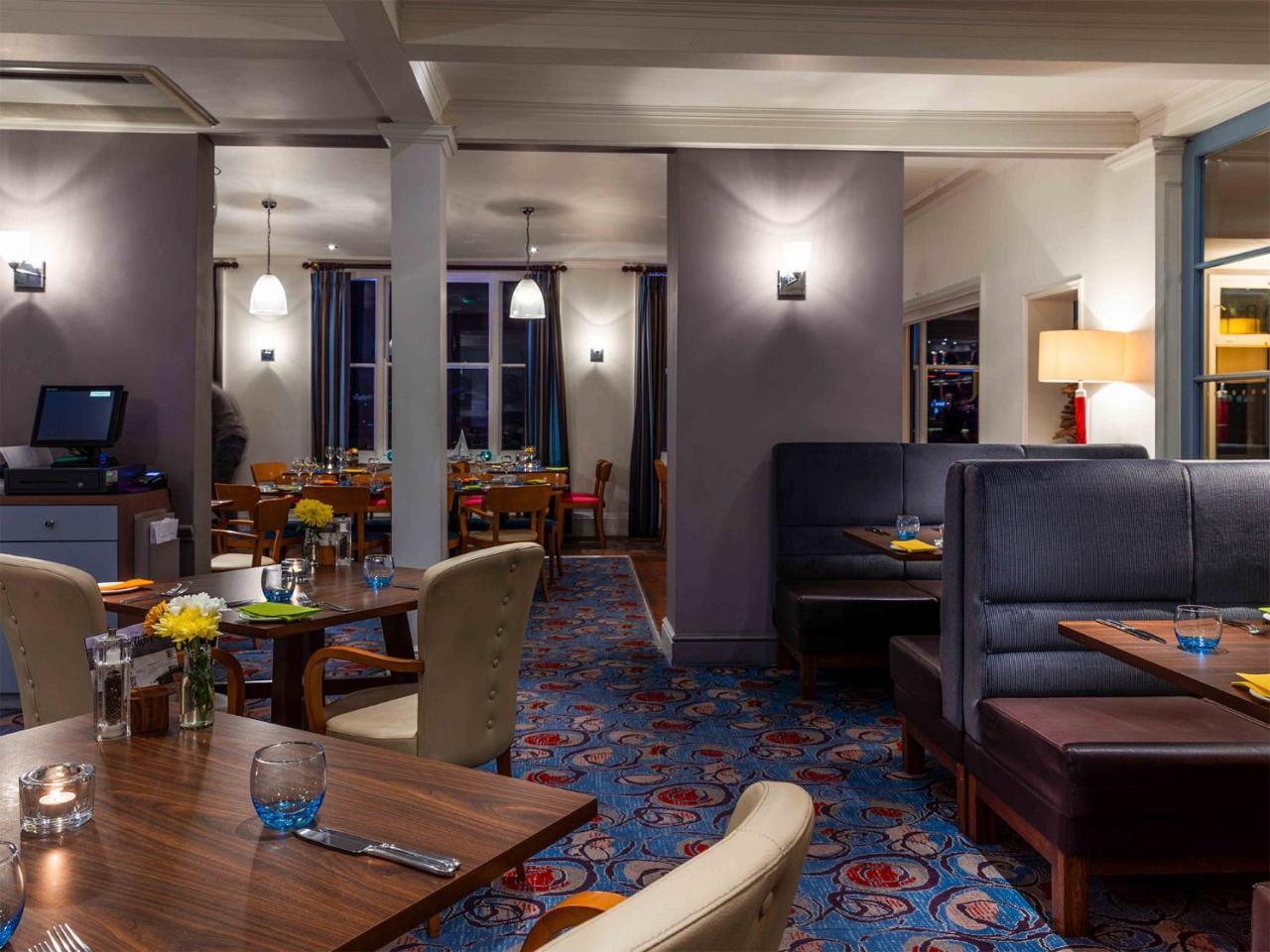 אלדברג The White Lion Hotel מראה חיצוני תמונה